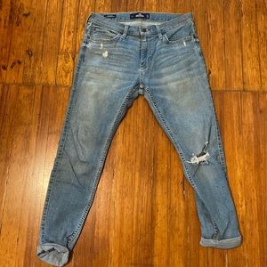 Hollister Mens Distressed Medium Wash Denim